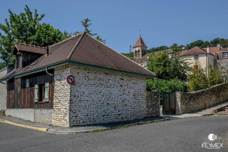 Les Pins - Maison Avec Parking Ferme Et Jardin Commun Au Calme Saint-Prix  Eksteriør billede